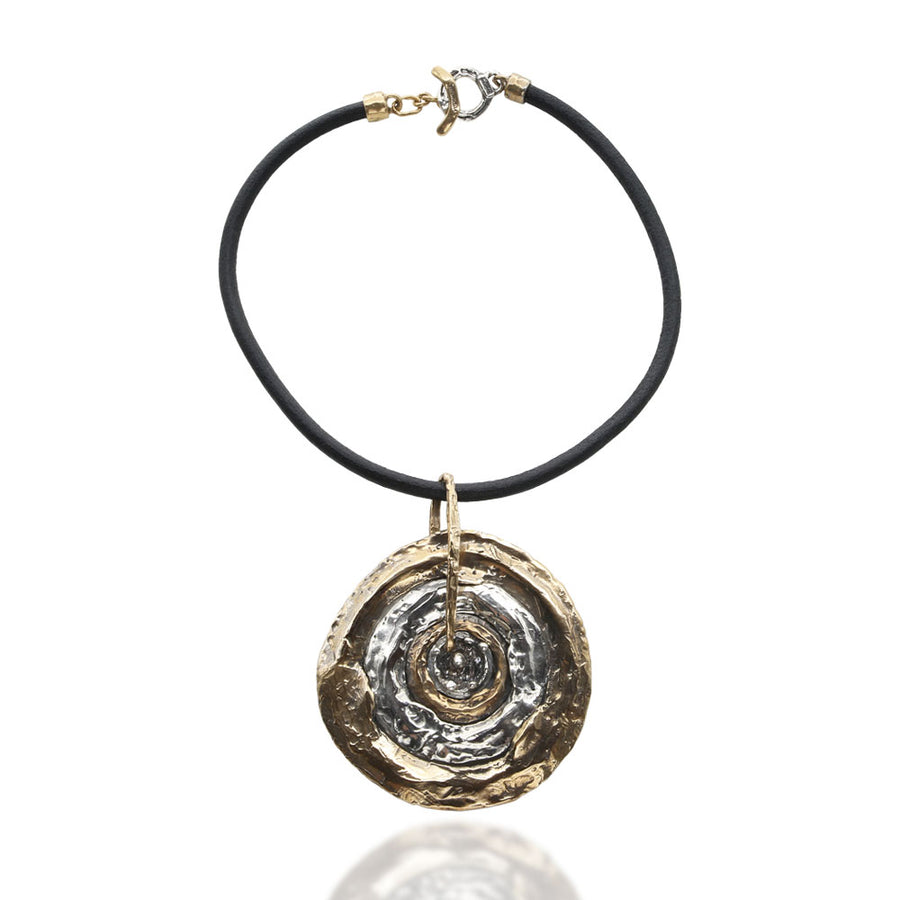 Pendente Sasso nello stagno argento 925 anello esterno bronzo cordino vero cuoio  - CR126