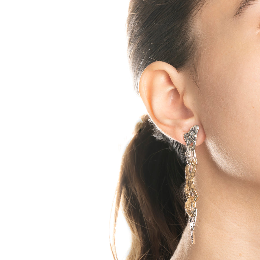 Orecchini pendenti lunghi Graffi di luce  argento 925 e bronzo - ORA070b