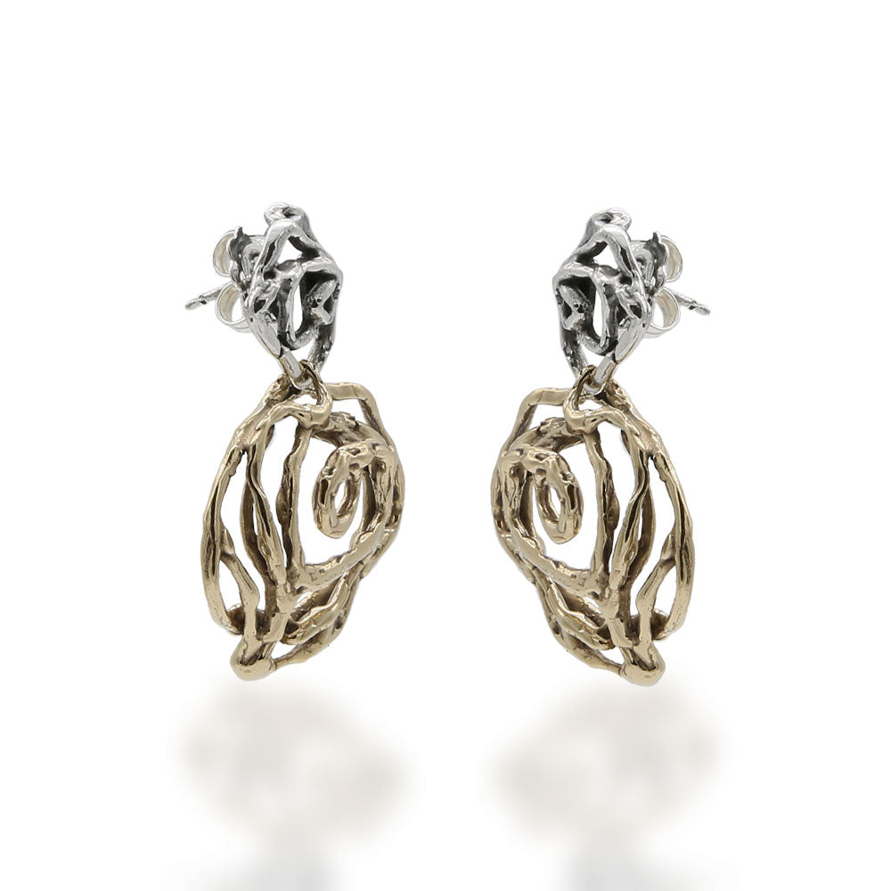 Orecchini unici in argento sterling e rame anticato raffiguranti Orecchini unici in argento sterling e rame anticato raffiguranti